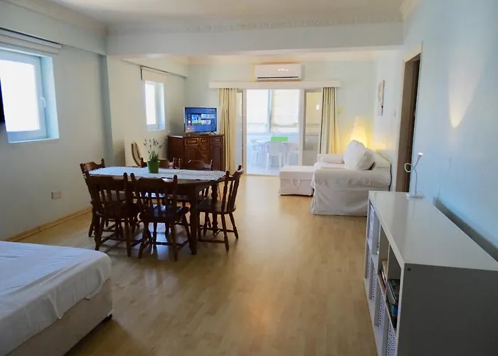 Apartment Camilla Larnaca