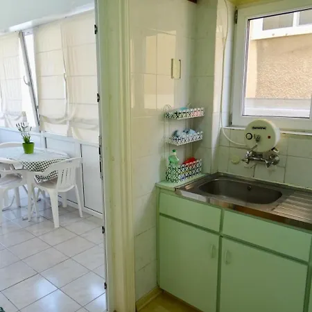 Camilla لارنكا